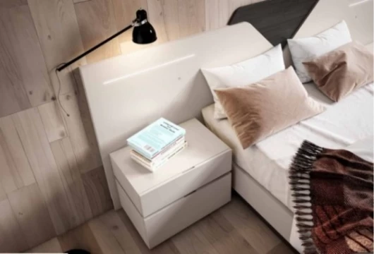 Cabecero de cama y 2 mesitas Mod. Terni Conjuntos Dormitorio en Bilbao