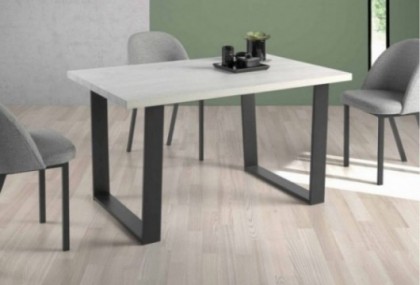 Mesa de comedor fija patas metálicas, Riviera Mesas de comedor en Bilbao