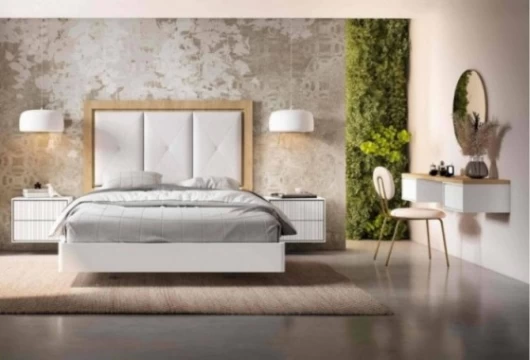 Cabecero y 2 mesitas, Mod. Cynthia Conjuntos Dormitorio en Bilbao