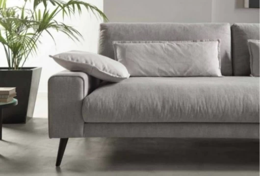 Sofa chaise longue, Mod. Salla Chaiselongue y Rinconeras en Bilbao