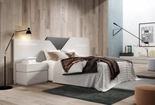 Cabecero de cama y 2 mesitas Mod. Terni Conjuntos Dormitorio en Bilbao