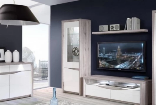 Mueble con vitrina de 63 cm con una puerta Mod. McAllen Vitrinas de salón en Bilbao