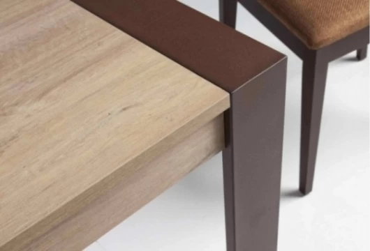 Mesa de comedor con 2 aperturas Mod.Vilna Mesas de comedor en Bilbao