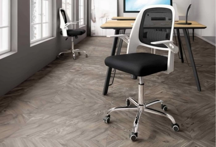 Silla de escritorio negra, Mod.Valley