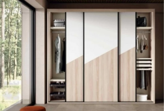 Armario de 271 cm con 3 correderas, Mod. Calibla Armarios de Dormitorio en Bilbao