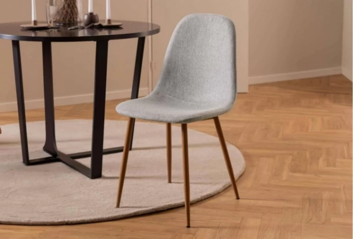 Silla de comedor tapizada gris claro, Mod. Licea Sillas de Comedor en Bilbao