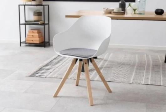 Silla de comedor con forma, Mod. Anja Sillas de Comedor en Bilbao