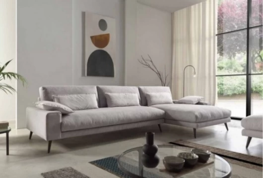 Sofa chaise longue, Mod. Salla Chaiselongue y Rinconeras en Bilbao