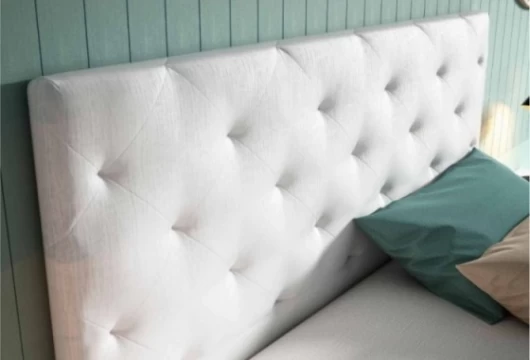 Cabecero de cama y 2 mesitas Mod. Sácer Conjuntos Dormitorio en Bilbao